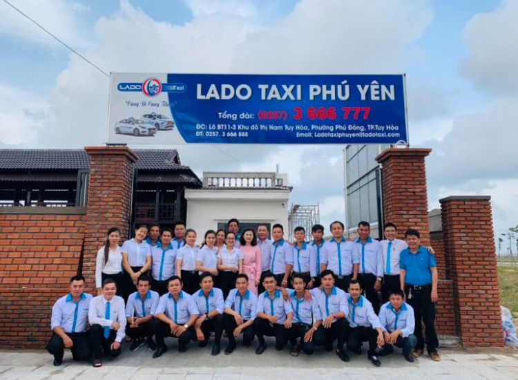 Ladotaxi đơn vị taxi lâu đời ở Phú Yên